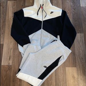 Nike Sweatsuit